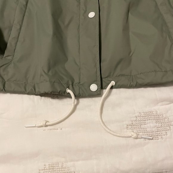 Levi's Retro Hooded Rain Jacket - women's large - Picture 4 of 9